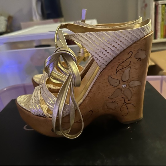 NWB Report Wedge Heels - Picture 2 of 5